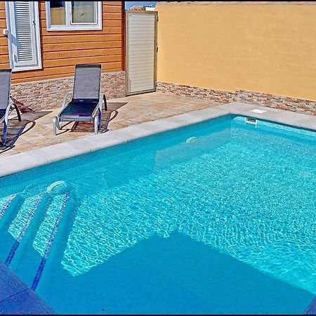 Bungalow Con Piscina Privada 科尼尔-德拉弗龙特拉 外观 照片